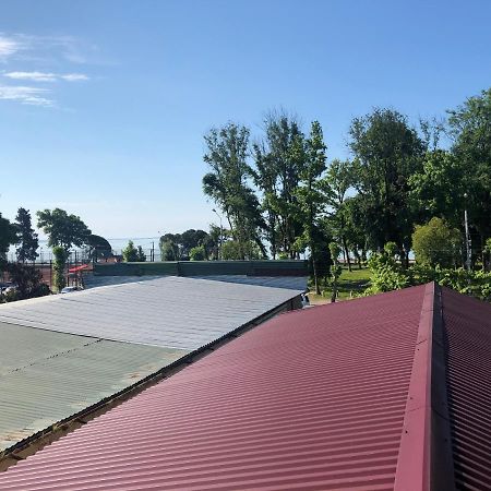 Гостевой Дом Тина Sukhumi Ngoại thất bức ảnh