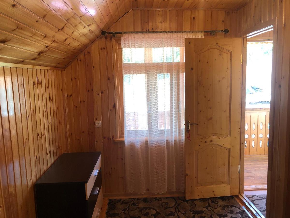 Гостевой Дом Тина Sukhumi Ngoại thất bức ảnh