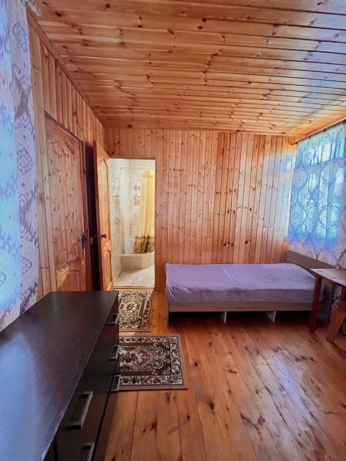 Гостевой Дом Тина Sukhumi Ngoại thất bức ảnh