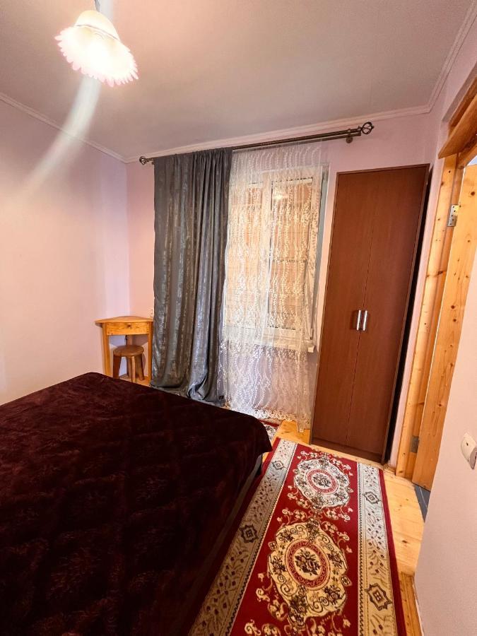 Гостевой Дом Тина Sukhumi Ngoại thất bức ảnh